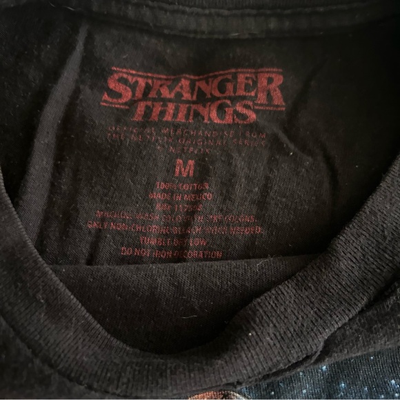 Stranger things tshirt - Picture 3 of 3